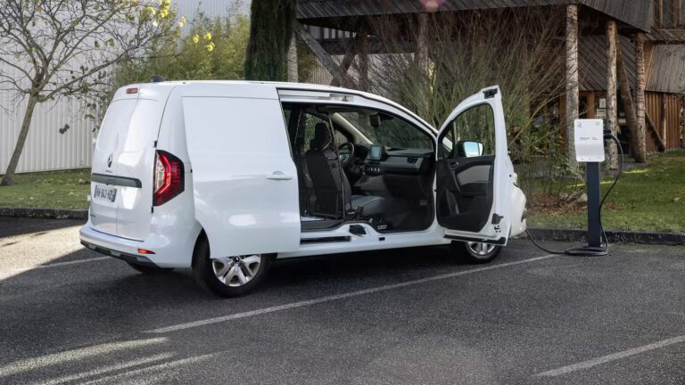 Recalls & faults: Renault XFK Kangoo (2023-25)