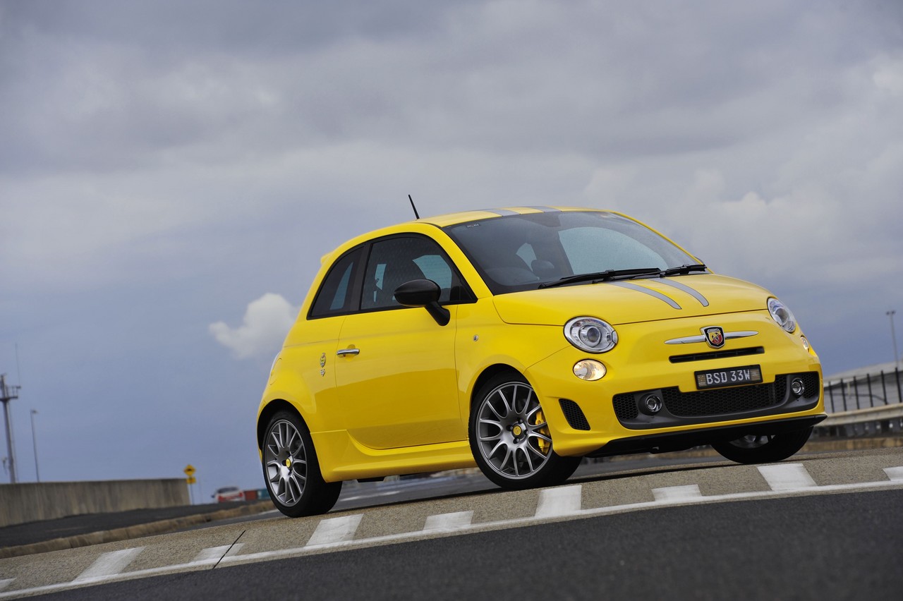 Images: Abarth 695 Tributo Ferrari (2011-12)