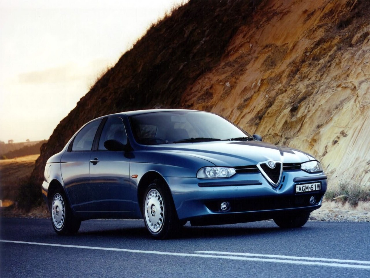 Videos: Alfa Romeo 156 sedan (1999-06)