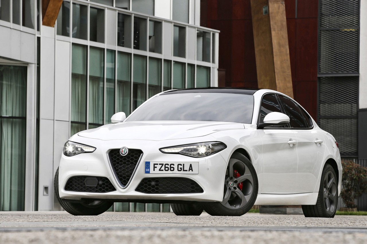 Videos: Alfa Romeo Giulia (2016-on)