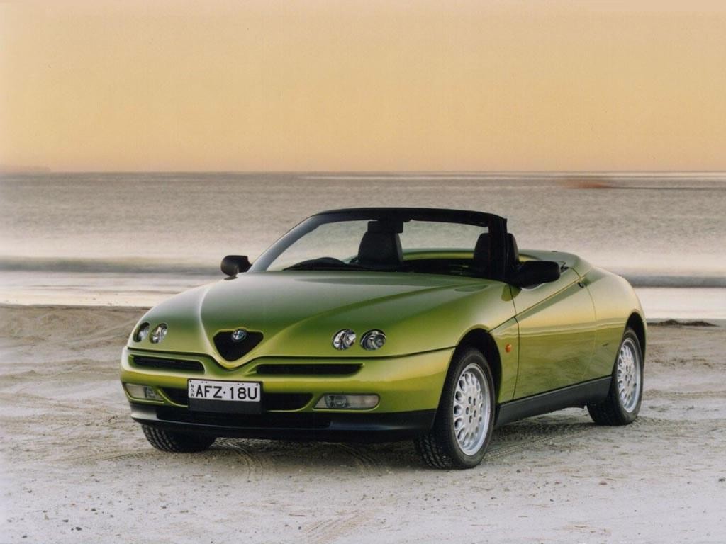 Review: Alfa Romeo Mk.1 Spider (1998-04)