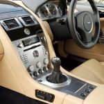 astonmartin_db9_am112_ser1_08