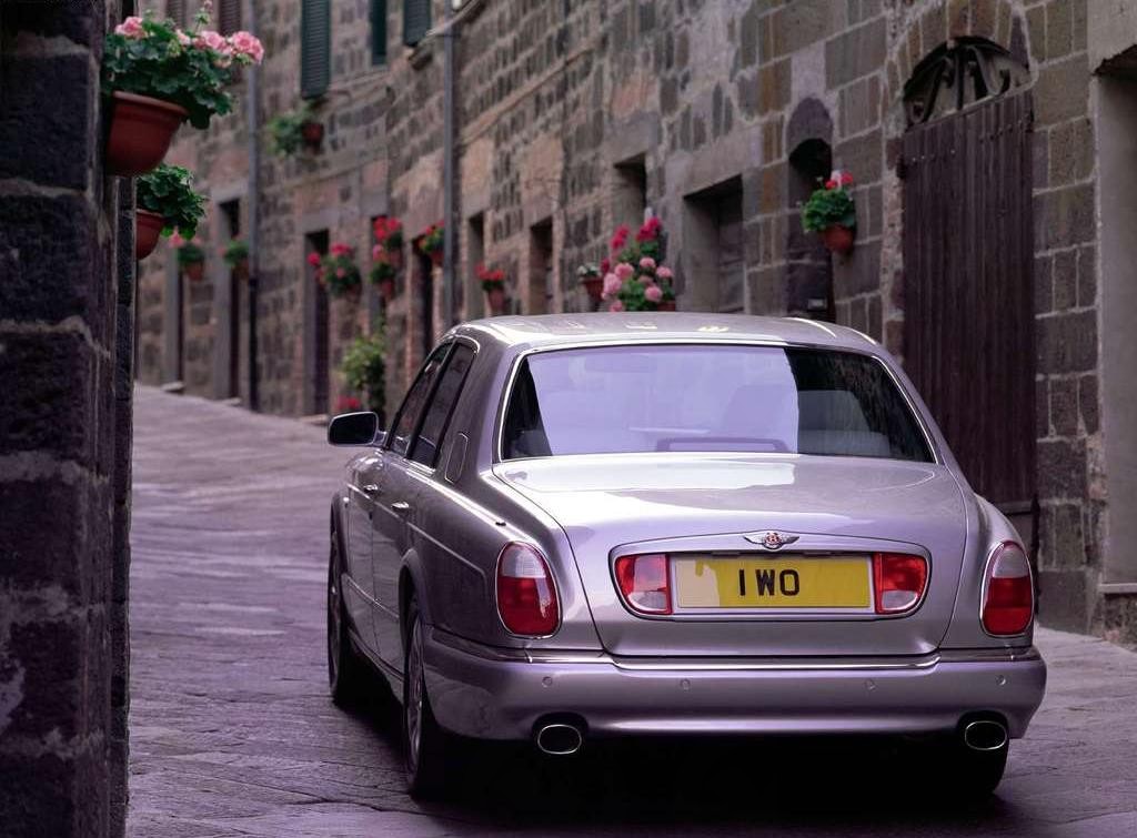 Videos: Bentley Arnage (1998-09)