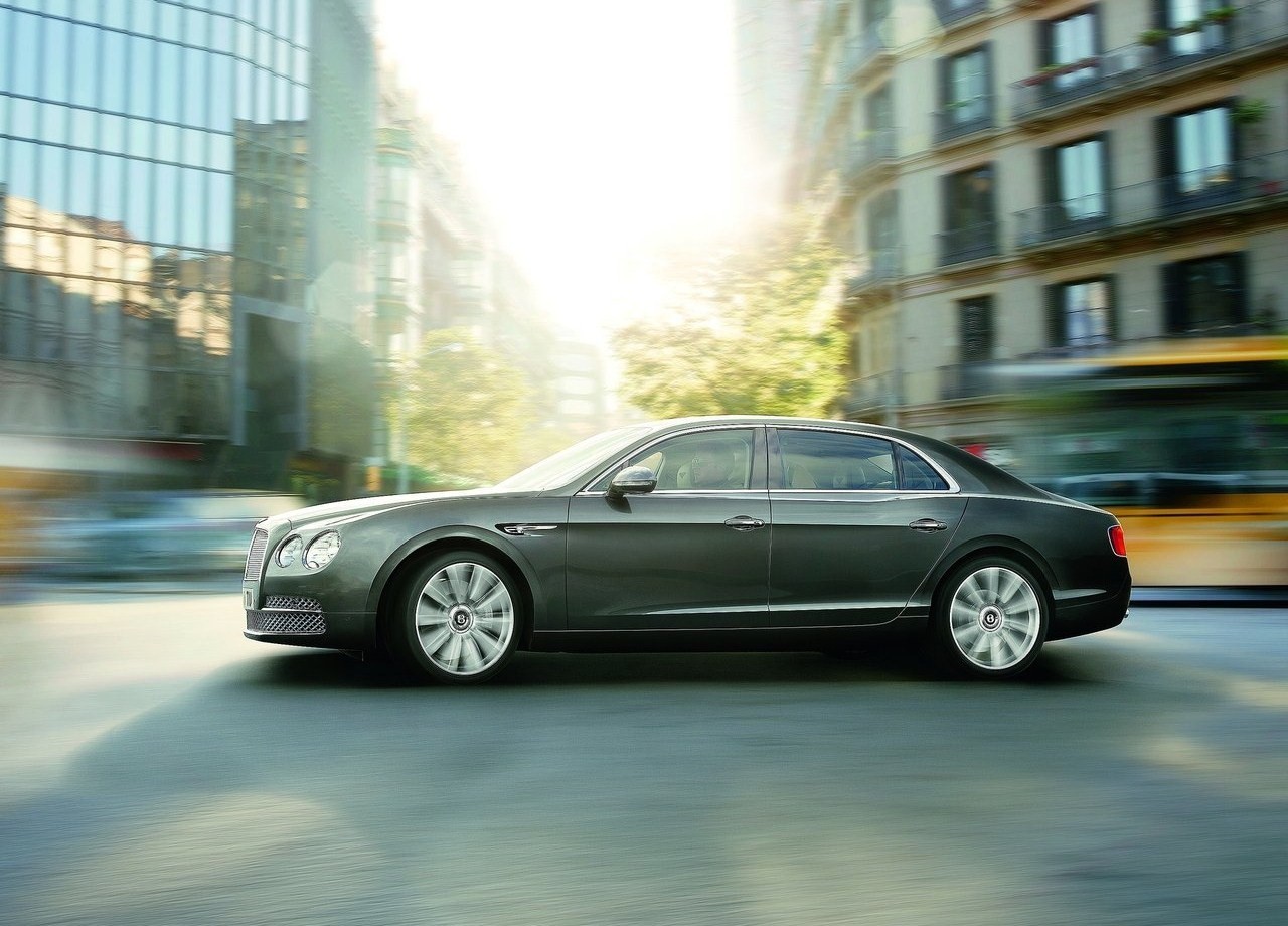 Videos: Bentley 3W2 Flying Spur (2013-19)