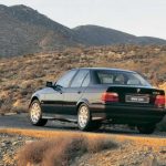 bmw_3seriessedan_e36_ser1_03