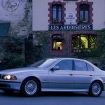 bmw_5seriessedan_e39_ser1_08