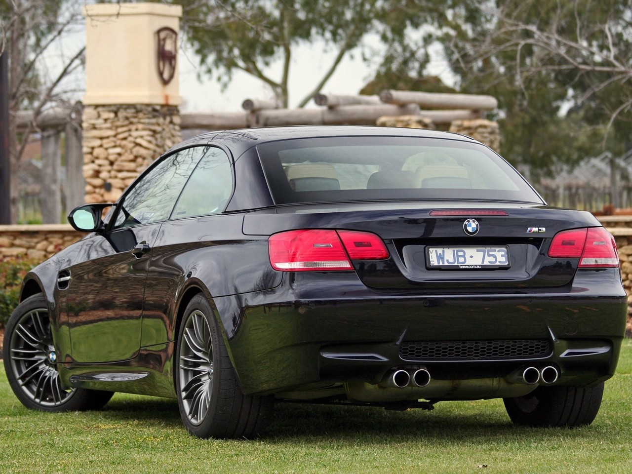 Videos: BMW E93 M3 Convertible (2008-13)