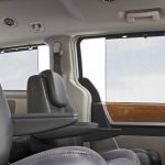 chrysler_grandvoyager_rt_ser1_11