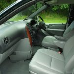 chrysler_voyager_rs_ser1_10