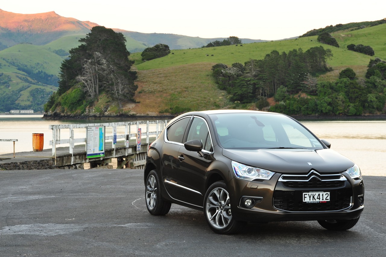 Videos: Citroen Mk.2 DS4 (2012-17)