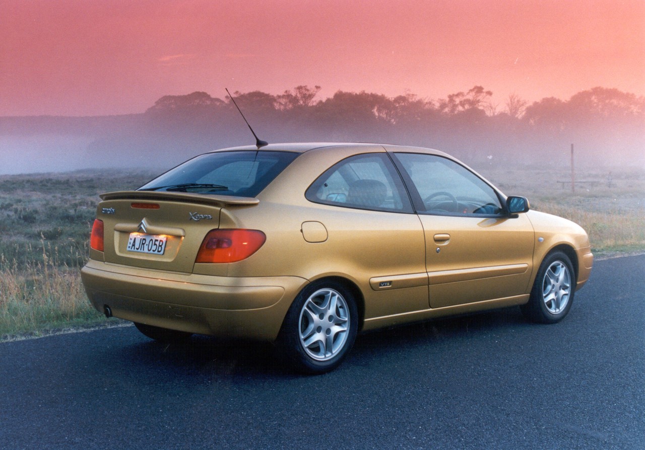 Videos: Citroen Xsara hatch (1998-05)