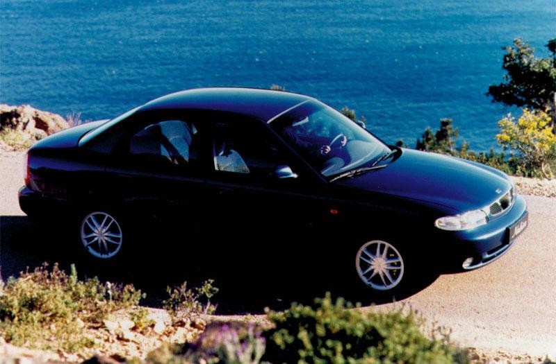Videos: Daewoo Nubira (1997-03)