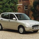daihatsu_sirion_m100_ser1_01