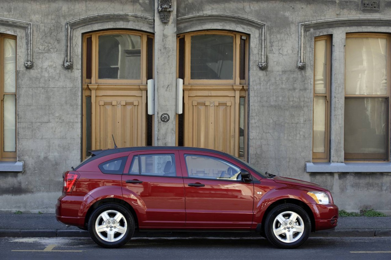 Videos: Dodge PM Caliber (2006-11)