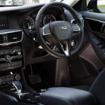 infiniti_q30_2016_ser1_03