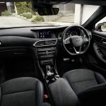 infiniti_q30_2016_ser1_09