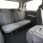 kia_grandcarnival_vq_ser1_07