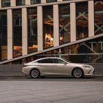 lexus_es_xv70_ser1_02
