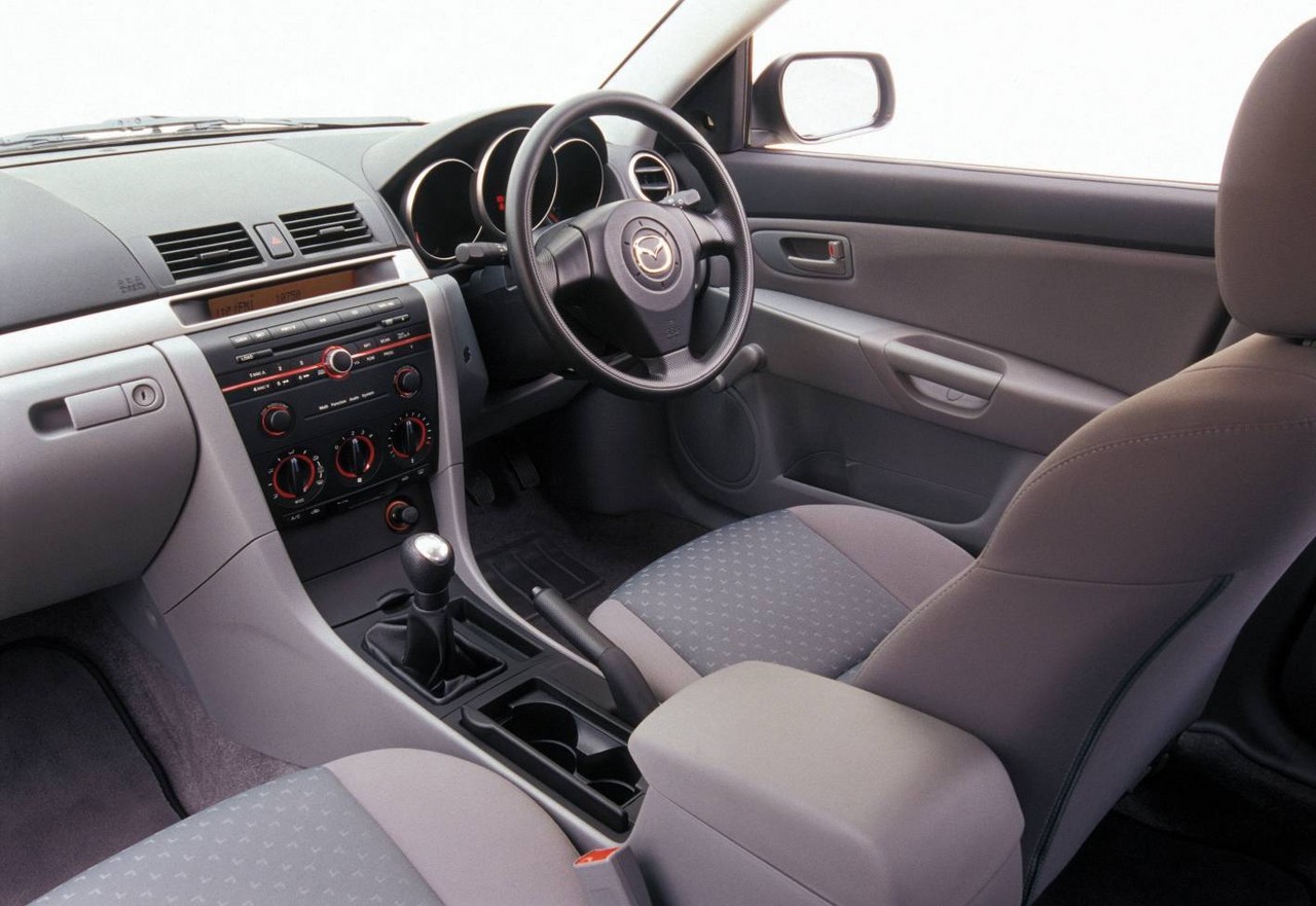 Videos: Mazda BK Mazda3 (2004-09)