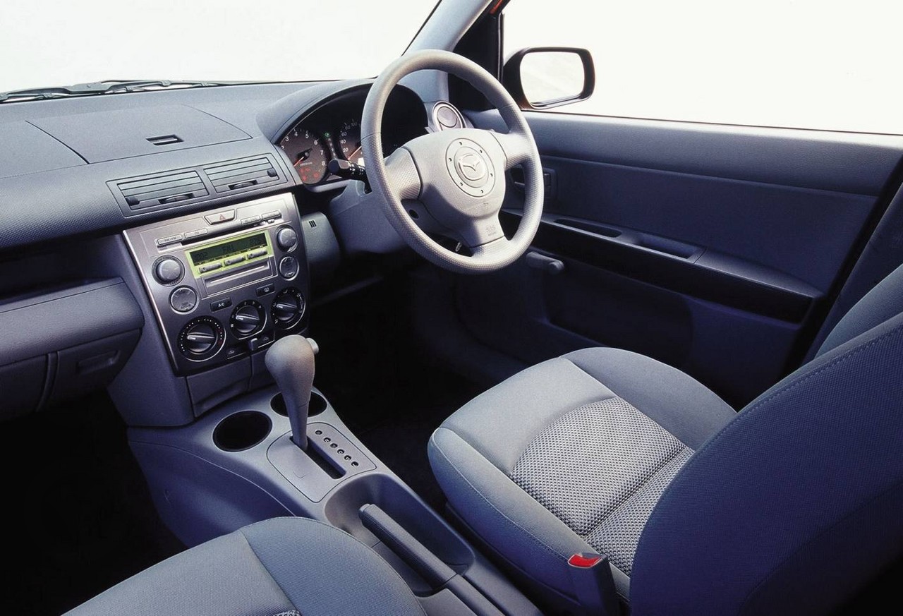 Images: Mazda DY Mazda2 (2002-07)