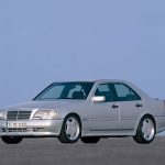 mercedesamg_cclasssedan_w202_ser1_01