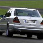 mercedesamg_cclasssedan_w202_ser2_03