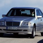 mercedesbenz_cclasssedan_w202_ser2_04