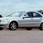 mercedesbenz_cclasssedan_w203_ser1_01