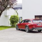 mercedesbenz_eclassallterrain_s213_ser1_10