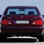 mercedesbenz_eclasssedan_w210_ser1_10