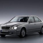 mercedesbenz_eclasssedan_w210_ser2_01