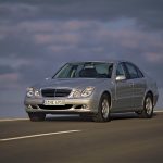 mercedesbenz_eclasssedan_w211_ser1_01