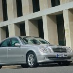 mercedesbenz_eclasssedan_w211_ser1_03