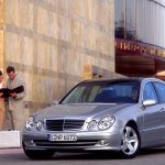 mercedesbenz_eclasssedan_w211_ser1_09