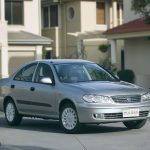 nissan_pulsar_n16sedan_ser2_04