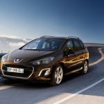peugeot_308_t7wagontouring_ser2_03