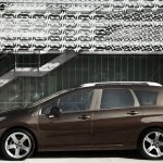 peugeot_308_t7wagontouring_ser2_04