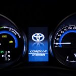 toyota_corollahybrid_e180_ser1_05