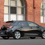 toyota_corollahybrid_e210_ser1_06