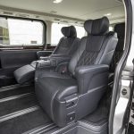 toyota_granvia_h33_ser1_07
