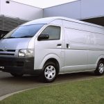 toyota_hiace_mk5van_ser1_05
