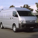 toyota_hiace_mk5van_ser1_07