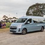toyota_hiace_mk6commuter_ser1_06