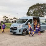 toyota_hiace_mk6commuter_ser1_07