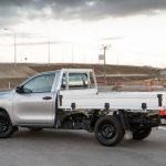 toyota_hilux_mk8cabchassis_ser1_02