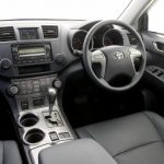 toyota_kluger_xu40_ser1_09