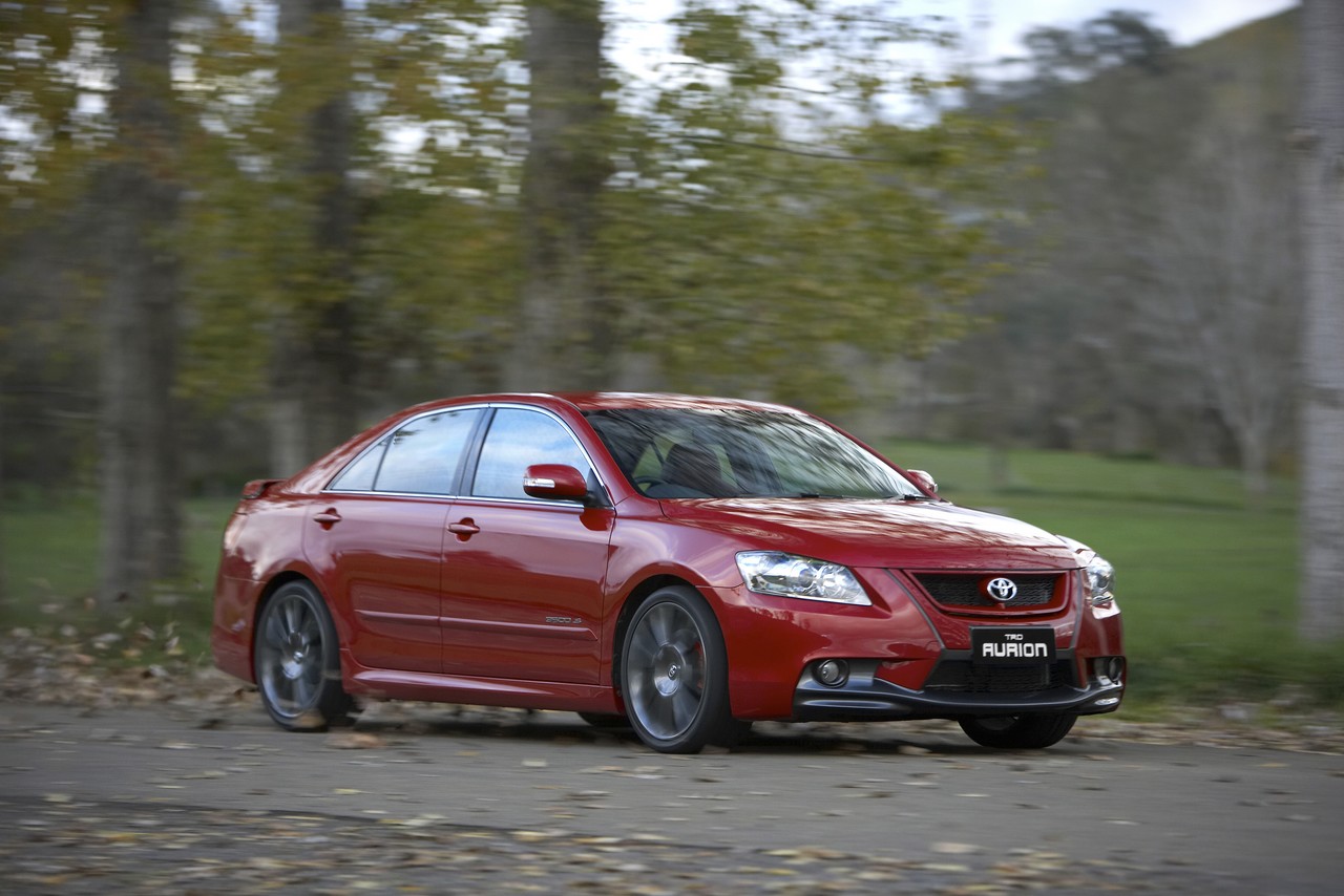 Videos: TRD XV40 Aurion (2007-09)
