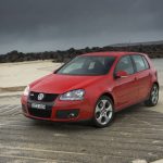 volkswagen_golfgti_mk5_ser1_01