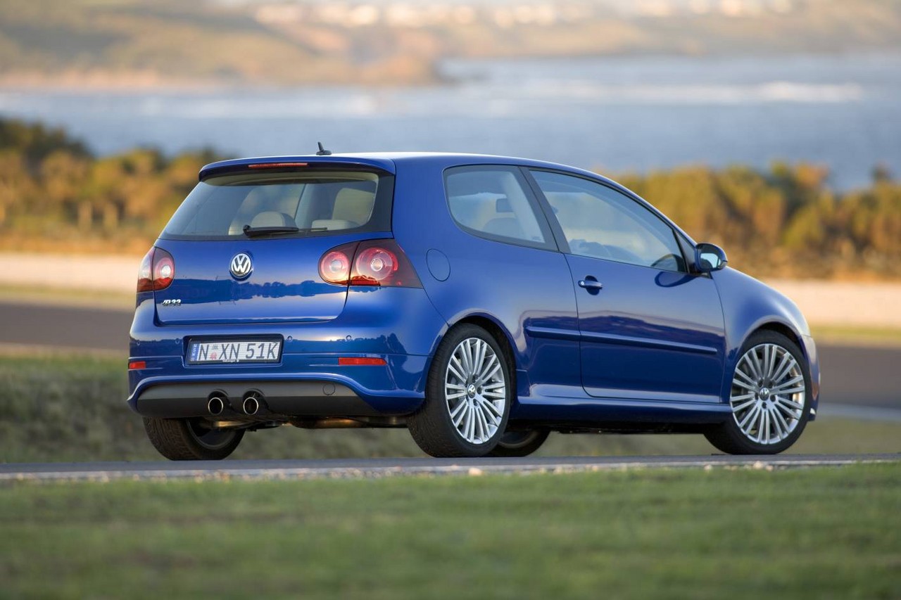 Videos: Volkswagen Mk.5 Golf R32 (2006-10)