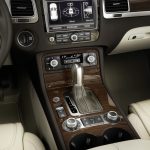 volkswagen_touareg_7p_ser2_08